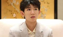 明星爆料吃瓜白敬亭视频,吃瓜群众直呼“太真实”